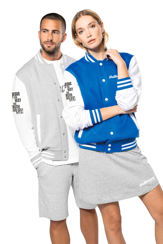 K497 - College Varsity jacket unisex met mouwopdruk: "Jesus is The Way The Truth The Life John 14:6"